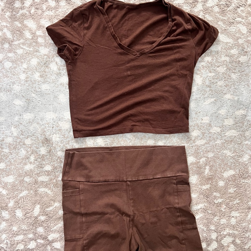 Brown V-Neck Crop Top and High-Waist Leggings Set